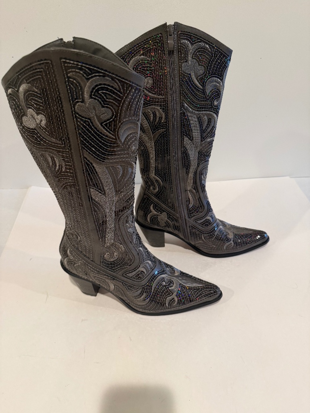 NEW - HELENS HEART EMBROIDERED BOOTS